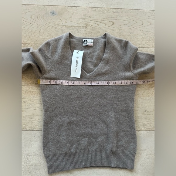 Lanvin Cashmere v neck sweater beige - Picture 5 of 6